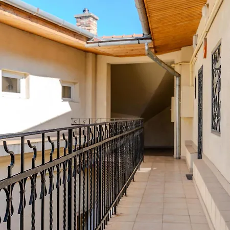 Cozy Flat In The Heart Of Buda Διαμέρισμα *